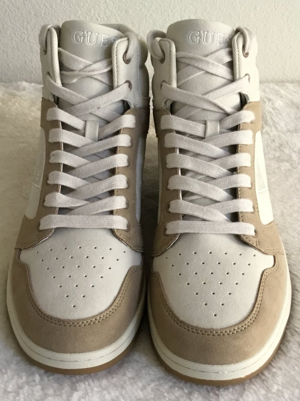 GUESS Tubulo Men's Fashionable Sneaker Tennis Cushioned Leather Logo Bicolor 9.5
